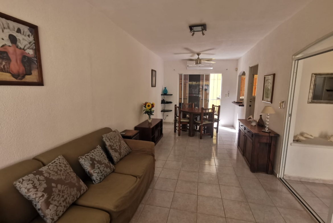 Excelente oportunidad - Casa impecable en venta en Porto Bello Cancun