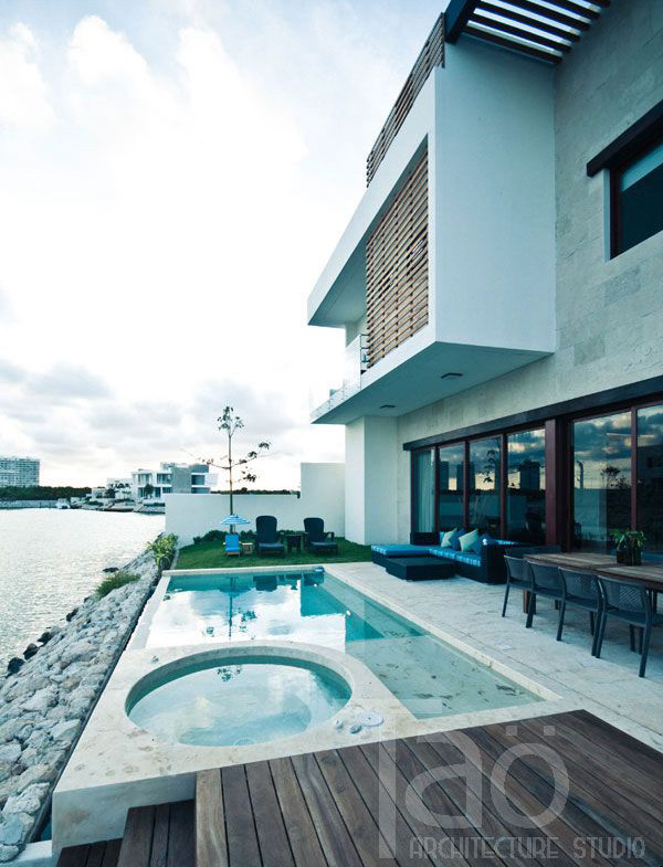 Casa de Lujo Frente al Canal Puerto Cancún