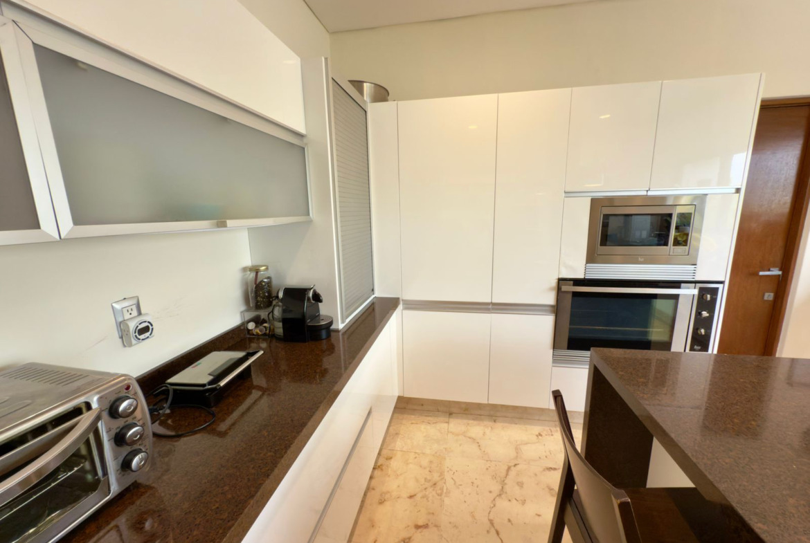 Casa de Lujo Frente al Canal Puerto Cancún