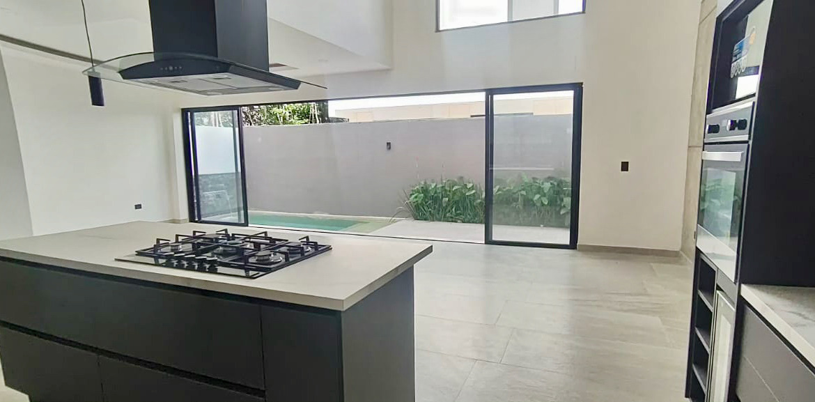 Casa nueva en venta en Via Cumbres Cancun