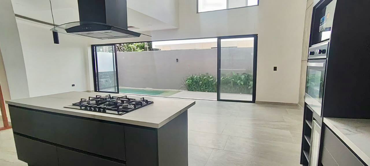 Casa nueva en venta en Via Cumbres Cancun