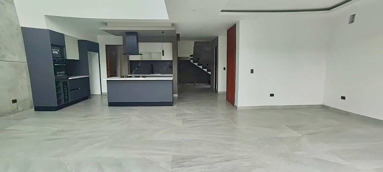 Casa nueva en venta en Via Cumbres Cancun