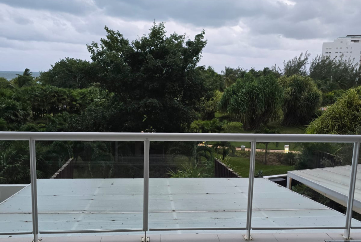 Amara Beachfront Condos