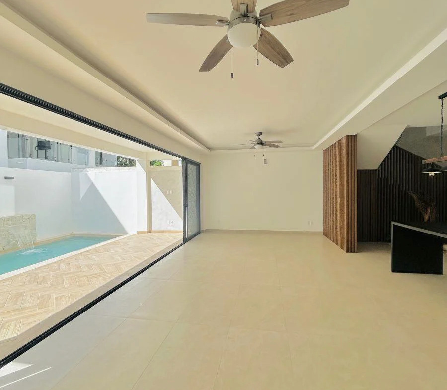 Casa nueva en Via Cumbres