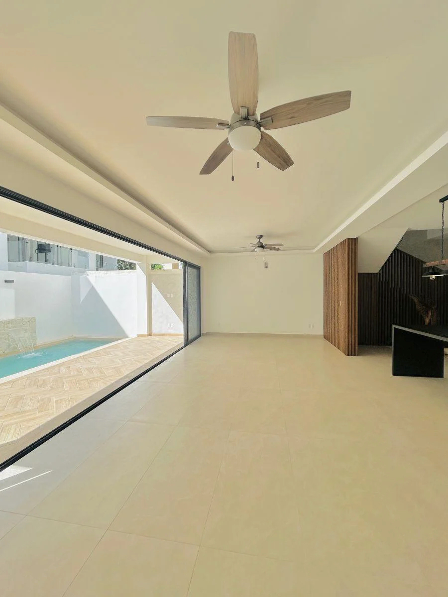 Casa nueva en Via Cumbres