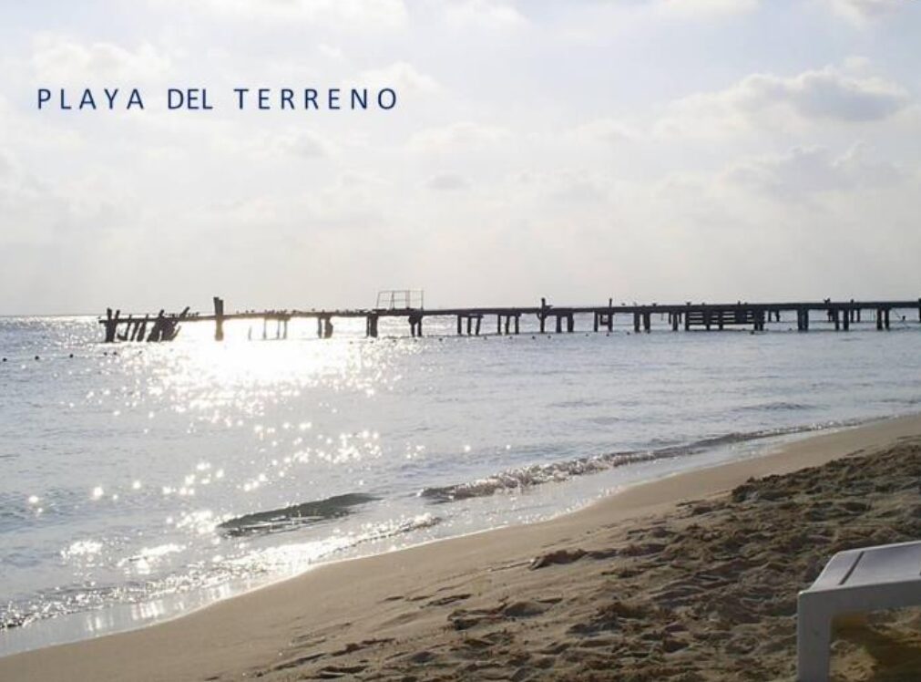 Terreno hotelero en Isla Mujeres frente de playa con 24,000 m² y alta densidad para desarrollo turístico.