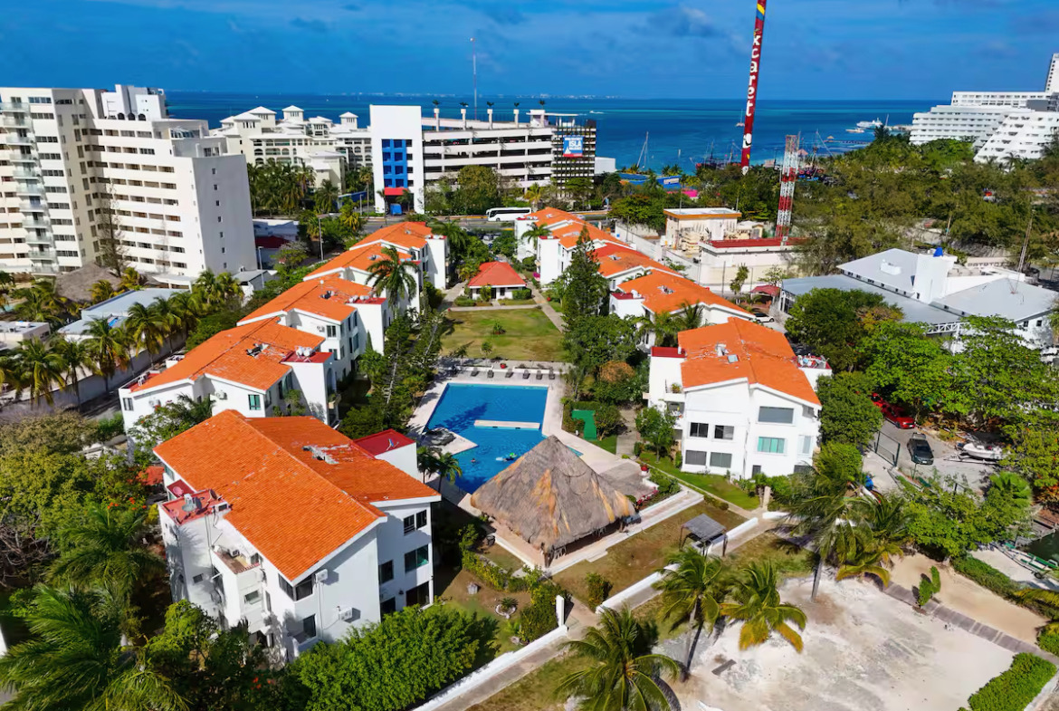Departamento en venta en Condominios Playa Linda Cancún con alberca y seguridad 24 horas