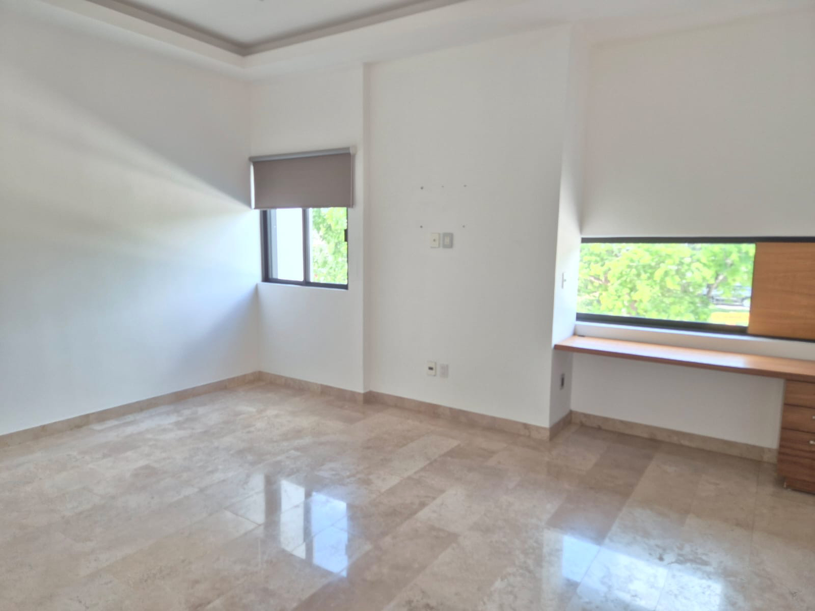 Casa en renta en Lagos del Sol Cancún con alberca privada, jardín y 4 recámaras.