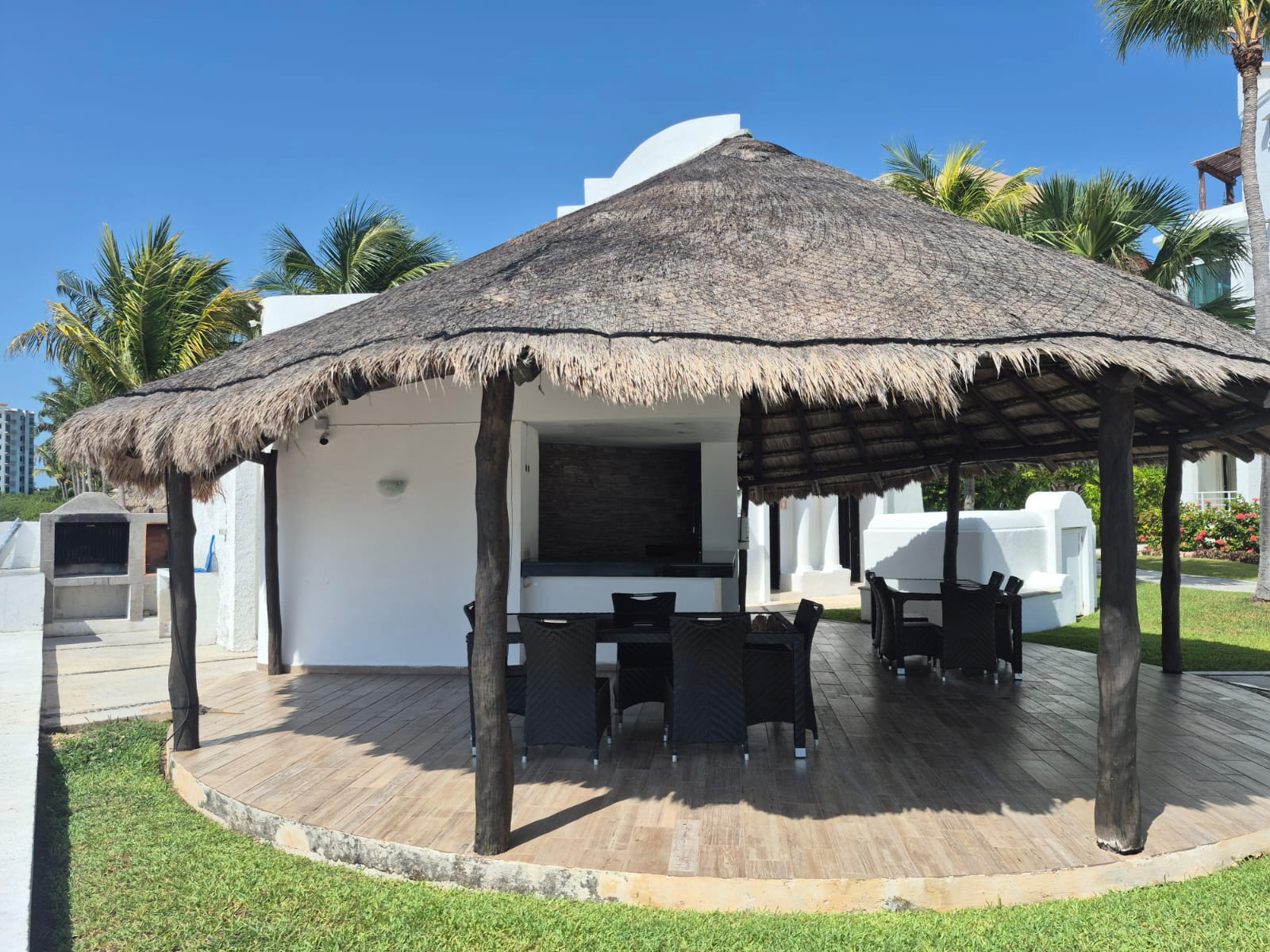 Penthouse en venta en Pok Ta Pok Cancún con vista panorámica a la Laguna Nichupté.