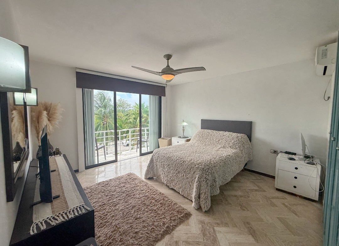 Penthouse en venta en Pok Ta Pok Cancún con vista panorámica a la Laguna Nichupté.