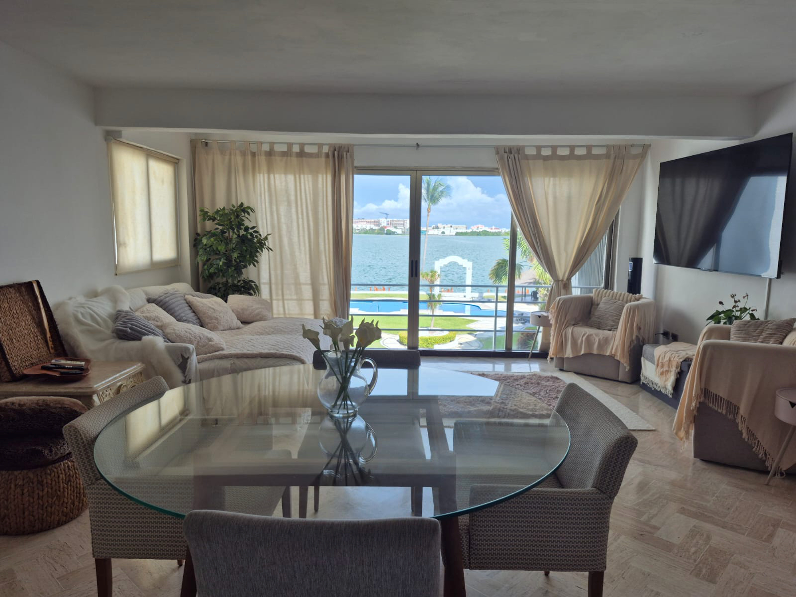 Penthouse en venta en Pok Ta Pok Cancún con vista panorámica a la Laguna Nichupté.